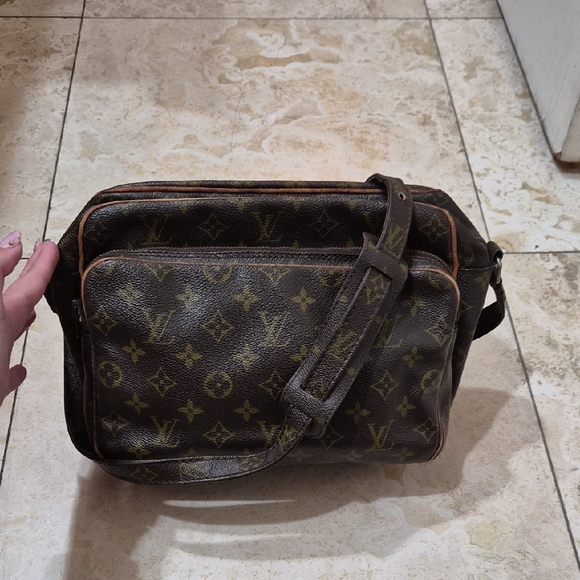 Louis Vuitton Dark Brown Monogram Messenger Bag - Picture 1 of 11